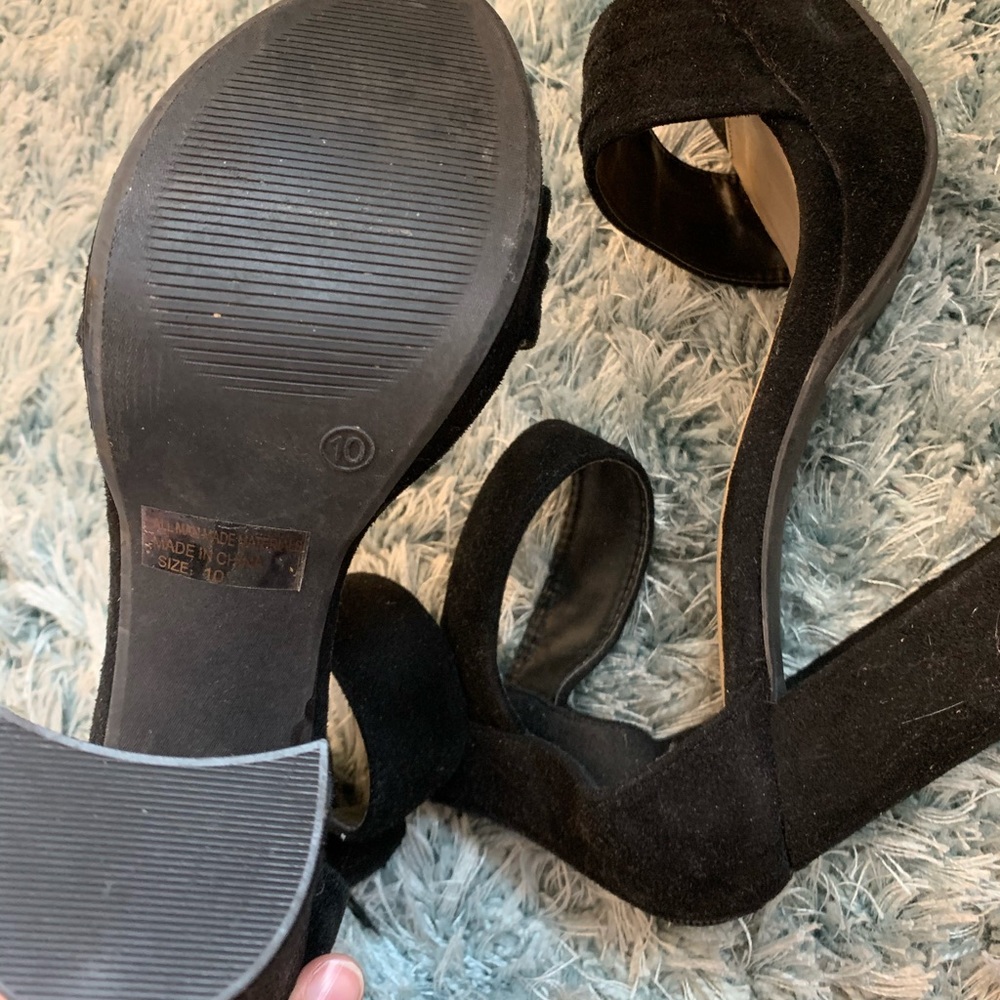 Black suede heels - Picture 5 of 5